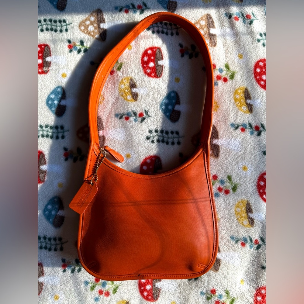 ‼️SOLD‼️Vintage Coach Ergo 9020